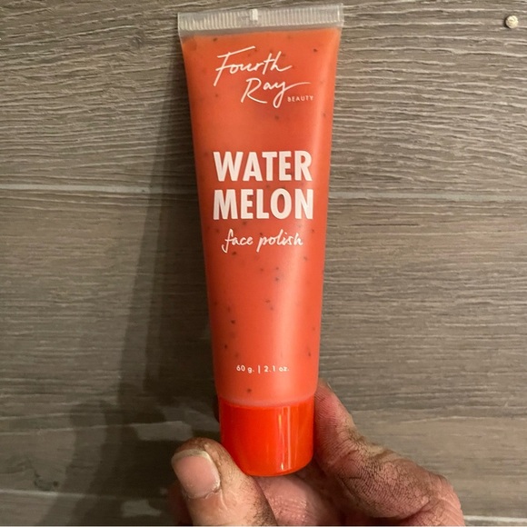 Fourth Ray Beauty Watermelon Face Polish - Picture 3 of 4